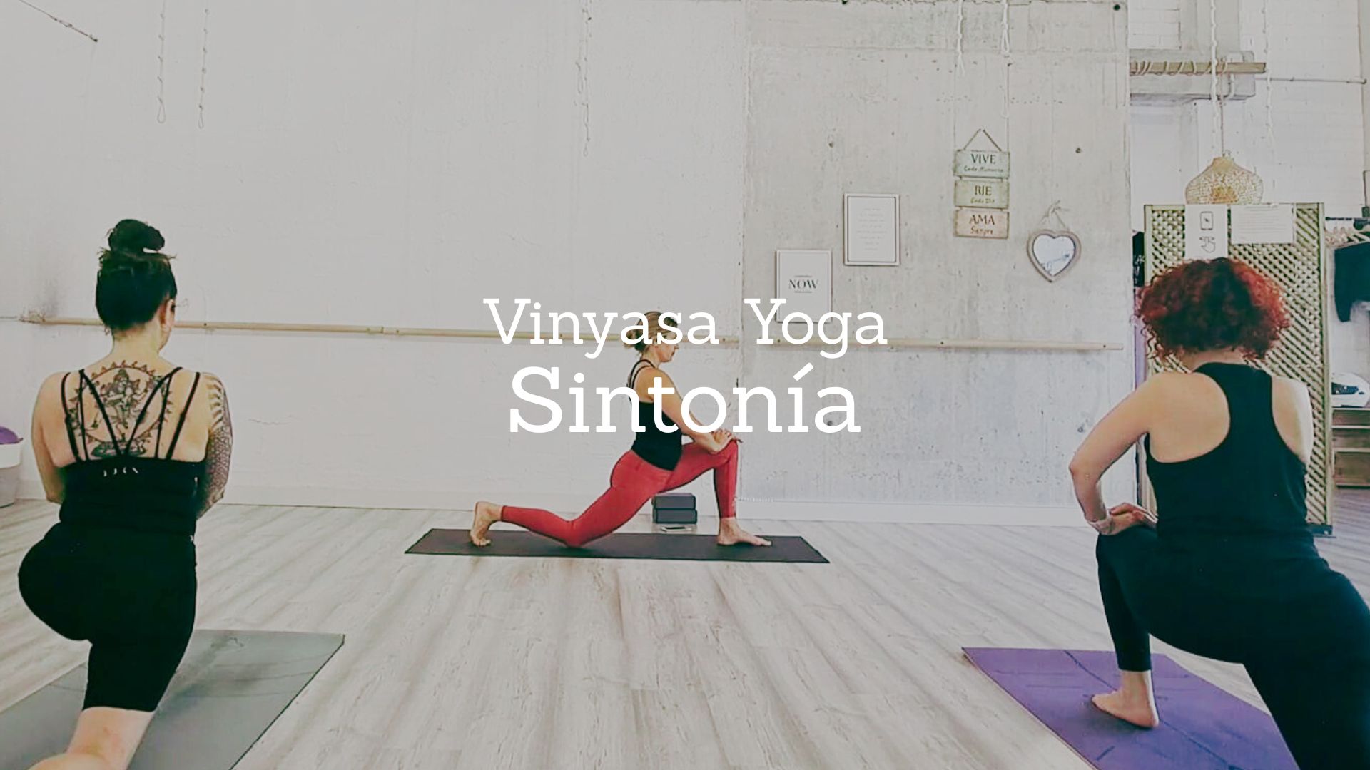 Sintonía. Vinyasa Yoga con Mónica